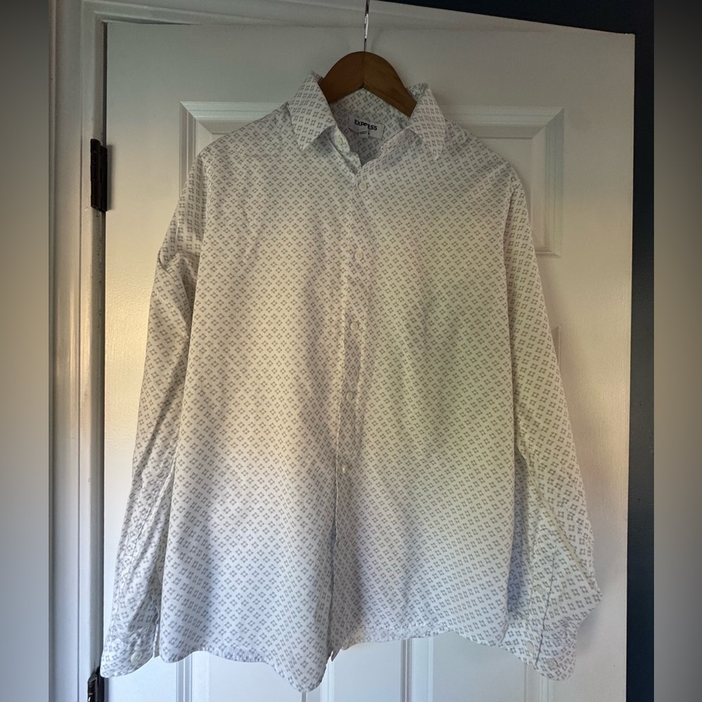 Express White Diamond Pattern Shirt